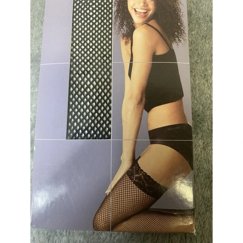 Vassarette Fashion Thigh Highs 4420 Black Fishnets Size MLong New